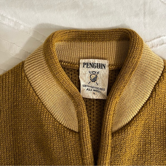 RARE: Vintage Penguin Heavy Cardigan - Picture 2 of 11